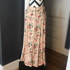 Flowered maxi skirt